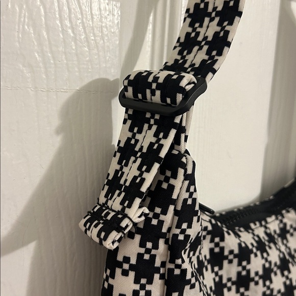 Baggu Mini Nylon Shoulder Bag Black/White Pixel Gingham NWT - Picture 5 of 11